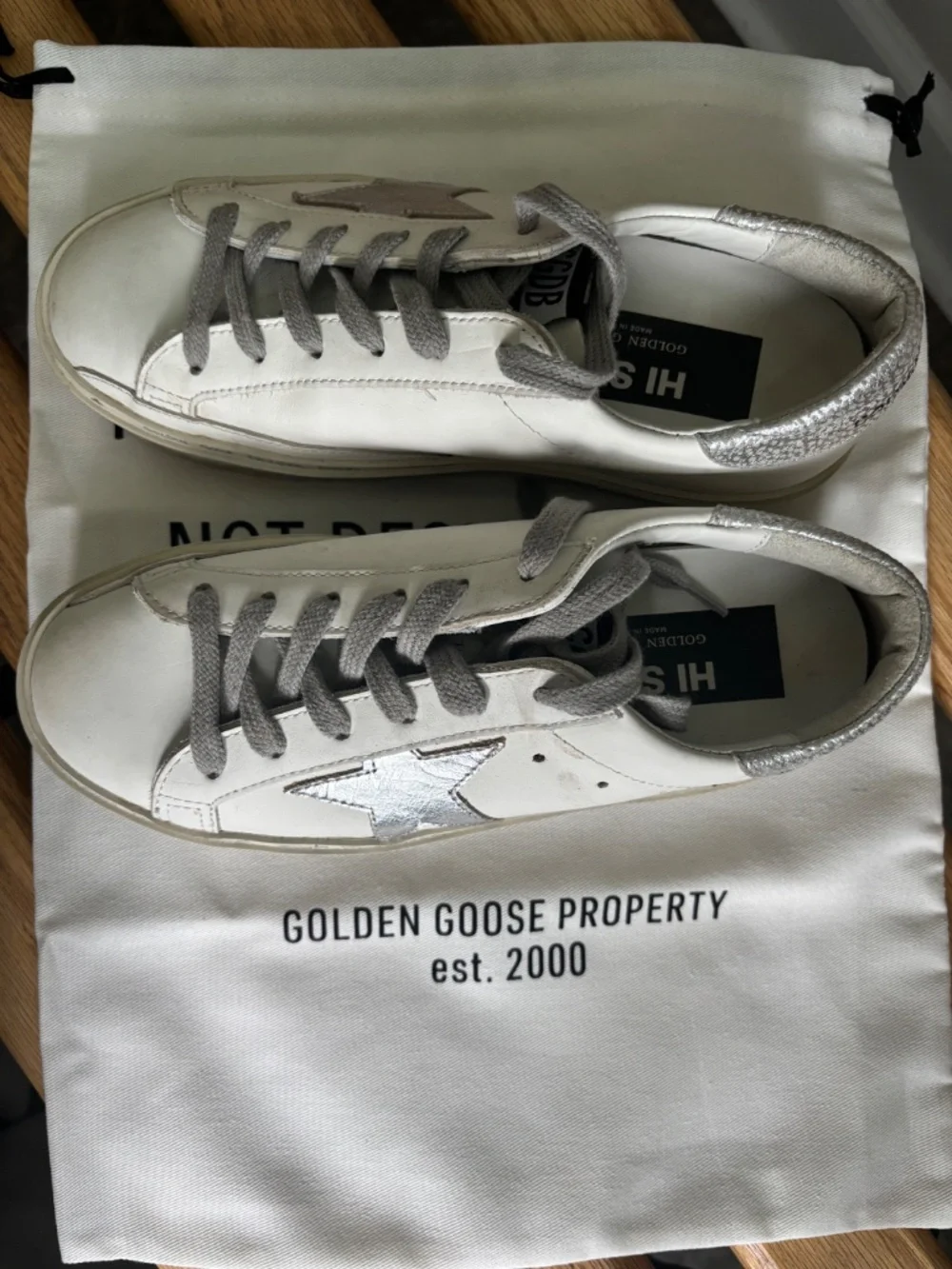 Golden Goose - Picture 2 of 3